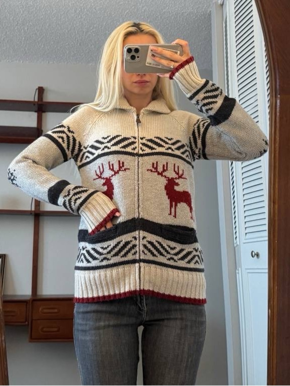 Vintage Cozy Reindeer Zip-Up Sweater Jacket - Cream with Red & Black Accents
